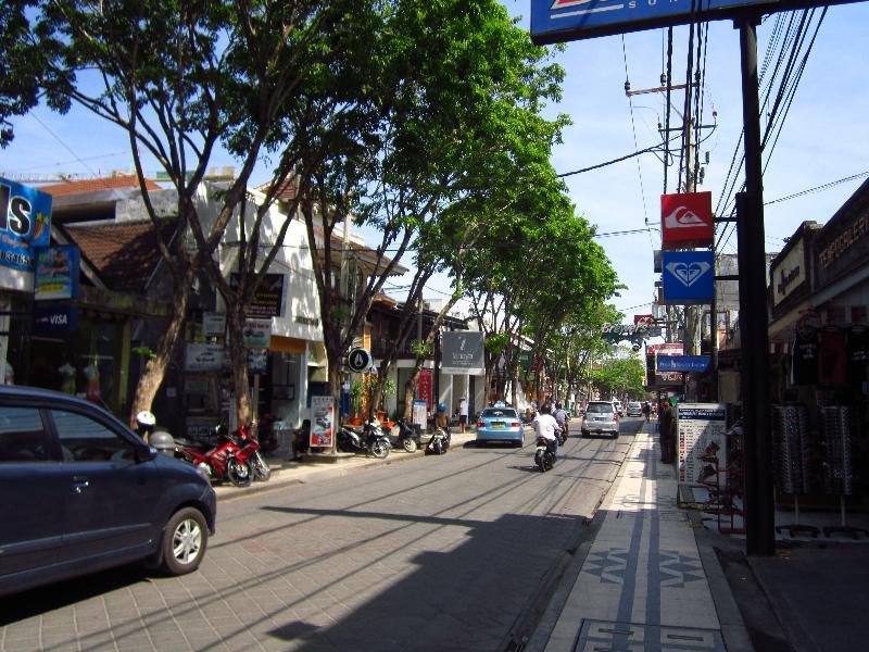Vilarisi Hotel Legian  Exterior photo