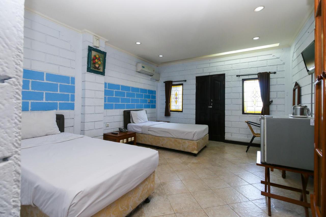 Vilarisi Hotel Legian  Exterior photo