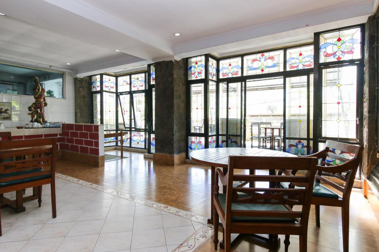 Vilarisi Hotel Legian  Exterior photo