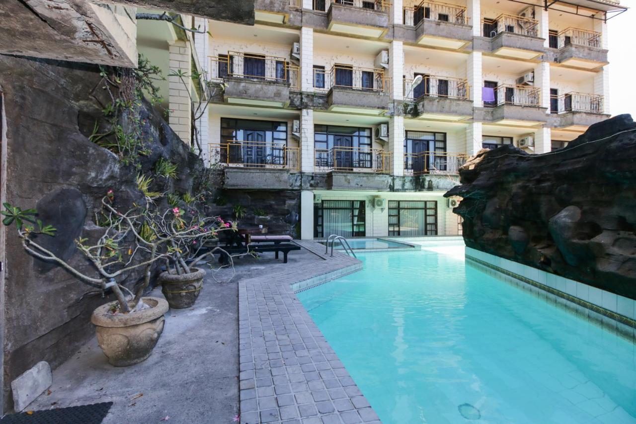 Vilarisi Hotel Legian  Exterior photo