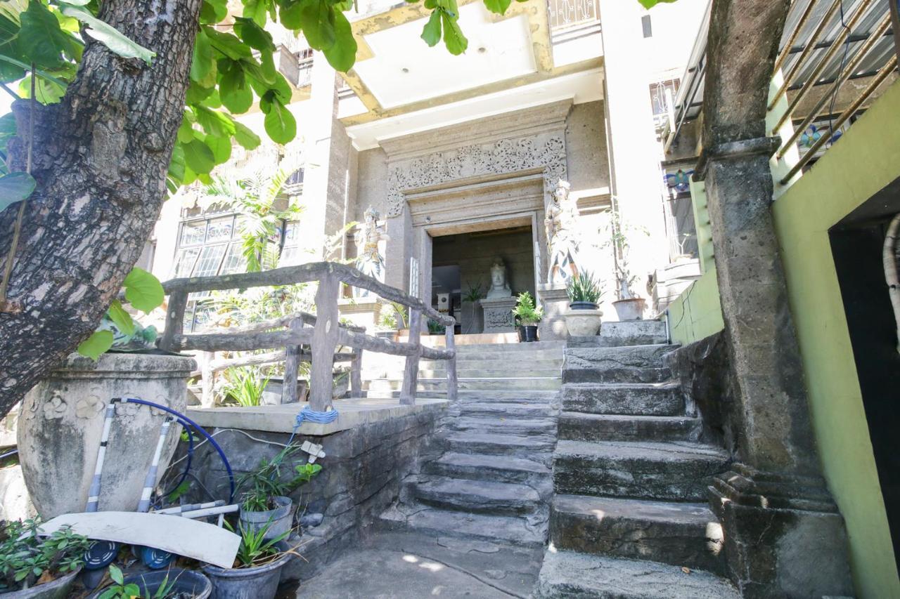 Vilarisi Hotel Legian  Exterior photo